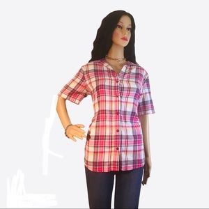 Short sleeve plaid button down shirt